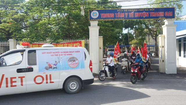 Tiếp tục ra quân tăng cường phòng chống dịch bệnh sốt xuất huyết - Ảnh 1. Tiếp tục ra quân tăng cường phòng chống dịch bệnh sốt xuất huyết - Ảnh 1.