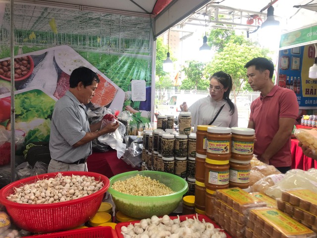 Hiệu quả từ công tác kết nối, quảng bá nông sản của Thủ đô - Ảnh 1.