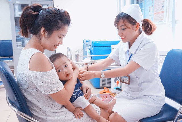 Hà Nội sẽ đưa vaccine phế cầu vào chương trình tiêm chủng mở rộng - Ảnh 1.