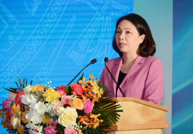 Bộ trưởng Bộ GD&ĐT giao nhiệm vụ trọng tâm cho ngành giáo dục Hà Nội trong năm học mới - Ảnh 3.