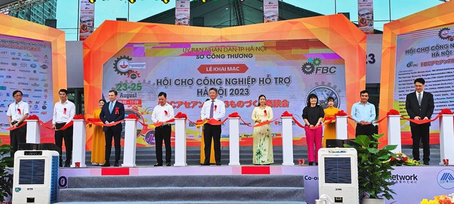 Khai mạc Hội chợ Công nghiệp hỗ trợ TP. Hà Nội năm 2023 - Ảnh 1.