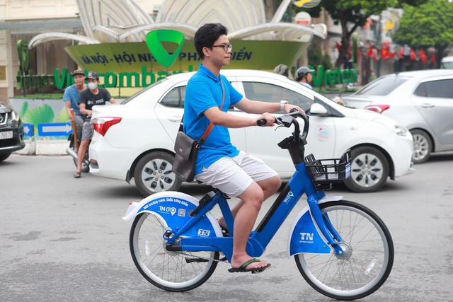 Hà Nội chính thức vận hành dịch vụ xe đạp công cộng  - Ảnh 4.