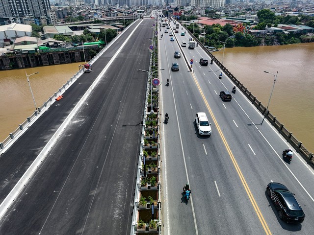 Ngắm cầu Vĩnh Tuy 2 trước ngày cán đích - Ảnh 1.