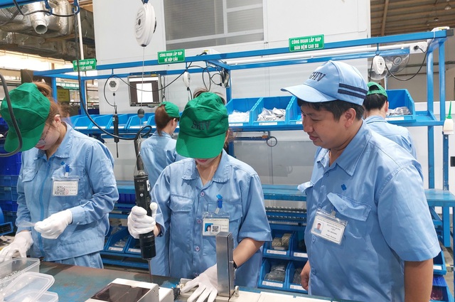 Công nhân phát huy sáng kiến, sáng tạo - Ảnh 1. Công nhân phát huy sáng kiến, sáng tạo - Ảnh 1.