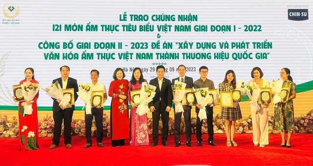 4 món ăn của Hà Nội lọt vào tốp 121 món ẩm thực tiêu biểu Việt Nam - Ảnh 1.