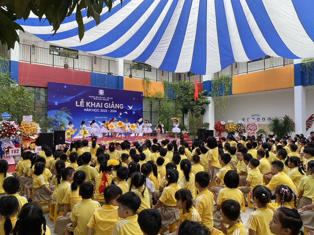 Hơn 2,2 triệu học sinh Thủ đô hân hoan bước vào năm học mới - Ảnh 7.