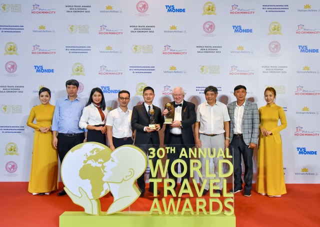 Hà Nội được vinh danh 3 giải thưởng du lịch hàng đầu châu Á - Ảnh 1.