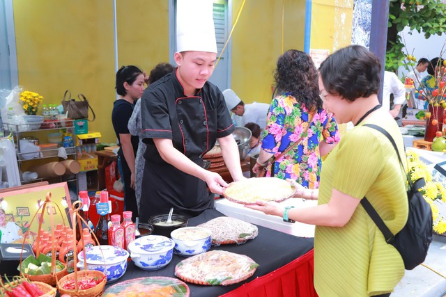 Tinh hoa ẩm thực Hà Nội trở thành sản phẩm du lịch hấp dẫn- Ảnh 2.