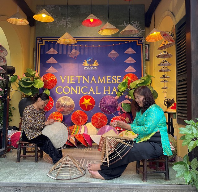 Nón lá làng Chuông giữ ‘hồn’ văn hóa Việt- Ảnh 3.