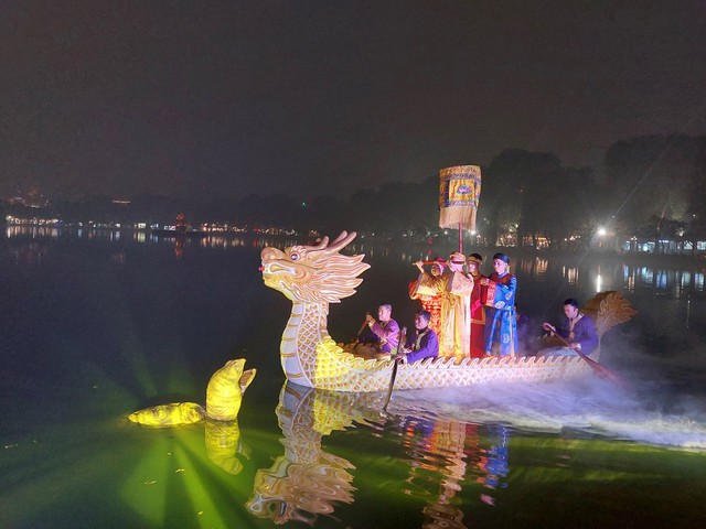 Ra mắt chương trình trải nghiệm đặc biệt đêm huyền bí tại đền Ngọc Sơn- Ảnh 2.