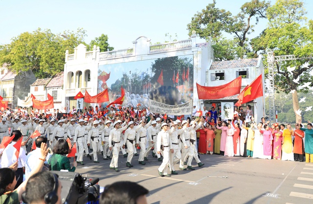 Người dân hân hoan trong ‘Ngày hội Văn hóa vì hòa bình’- Ảnh 4.