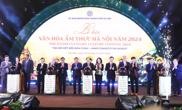 Khai mạc Lễ hội văn hóa ẩm thực Hà Nội năm 2024- Ảnh 1.