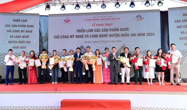 Hà Nội: Khai mạc Triển lãm các sản phẩm OCOP, làng nghề huyện Quốc Oai 2024- Ảnh 2.