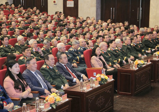 Lãnh đạo Hà Nội gặp mặt, tri ân cán bộ cấp tướng quân đội đã nghỉ hưu, nghỉ công tác- Ảnh 1.