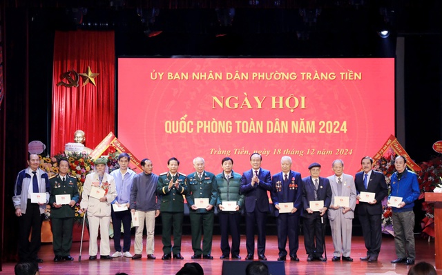 Xây dựng ‘thế trận lòng dân’ vững chắc- Ảnh 1. Xây dựng ‘thế trận lòng dân’ vững chắc- Ảnh 1.