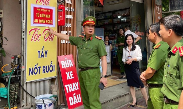 Nâng cao kỹ năng chữa cháy và cứu nạn, cứu hộ cho người dân- Ảnh 1.