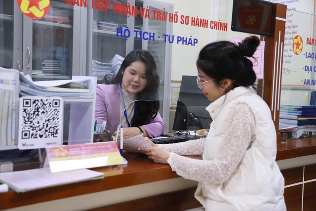 Hà Nội: Lá cờ đầu trong xây dựng văn hóa công vụ- Ảnh 2. Hà Nội: Lá cờ đầu trong xây dựng văn hóa công vụ- Ảnh 2.