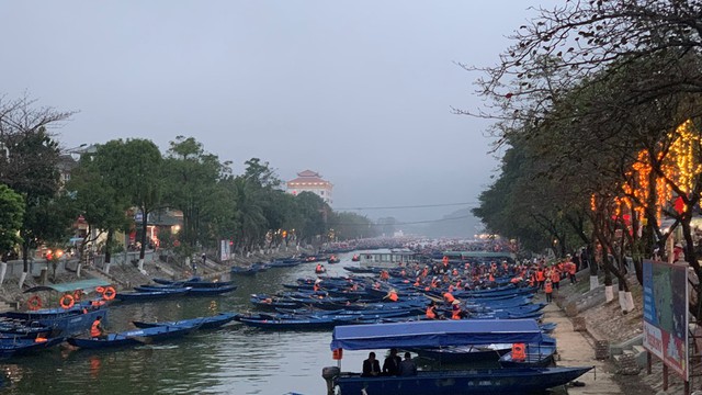 Ứng dụng công nghệ để Lễ hội Chùa Hương ngày càng an toàn, văn minh- Ảnh 1.