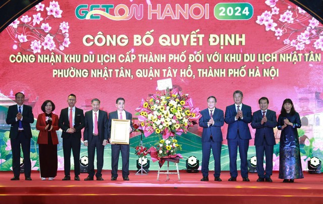 Khai mạc sự kiện “Du lịch Hà Nội chào 2024 - Get on Ha Noi 2024”- Ảnh 2.