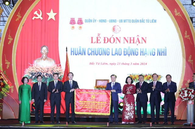 Quận Bắc Từ Liêm đón nhận Huân chương lao động Hạng Nhì- Ảnh 2.