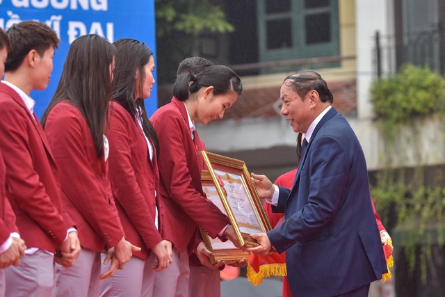 Sôi động chương trình "Vinh quang Thể thao Việt Nam" cùng Giải chạy Báo Hànộimới mở rộng lần thứ 49- Ảnh 2.