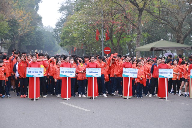 Sôi động chương trình "Vinh quang Thể thao Việt Nam" cùng Giải chạy Báo Hànộimới mở rộng lần thứ 49- Ảnh 1.