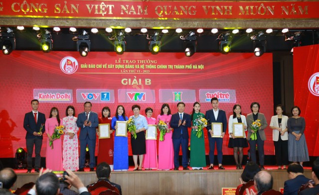 33 tác phẩm xuất sắc đạt Giải Báo chí về xây dựng Đảng của Hà Nội- Ảnh 2.