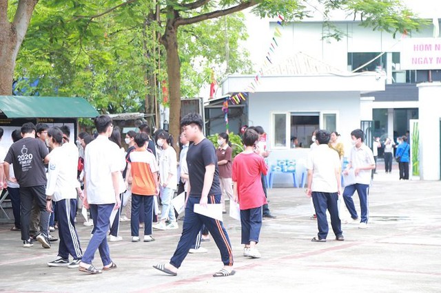 Thiếu trường công ở Hà Nội: Cần giải pháp căn cơ- Ảnh 1.