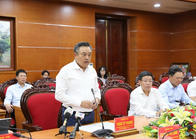 Thúc đẩy hợp tác giữa thành phố Hà Nội với tỉnh Hòa Bình- Ảnh 1.