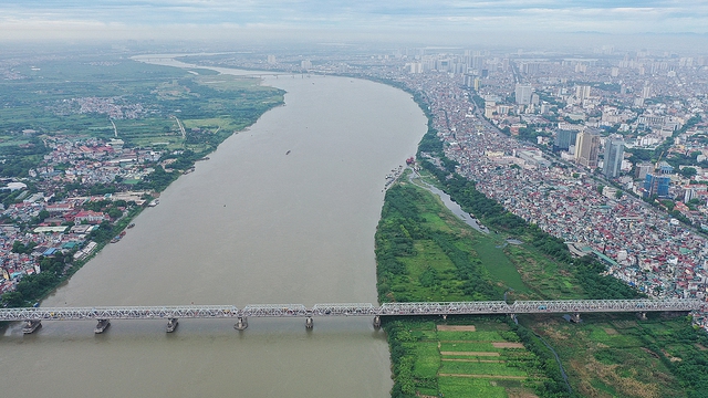 Xây đập tràn trên sông Hồng, lấy nước 'hồi sinh' sông Tô Lịch- Ảnh 1.
