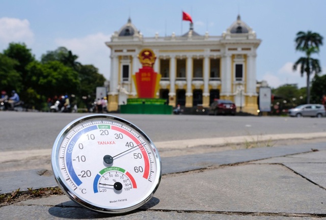 Hà Nội sẽ chịu nhiều đợt nắng nóng gay gắt trong dịp hè 2024- Ảnh 1.