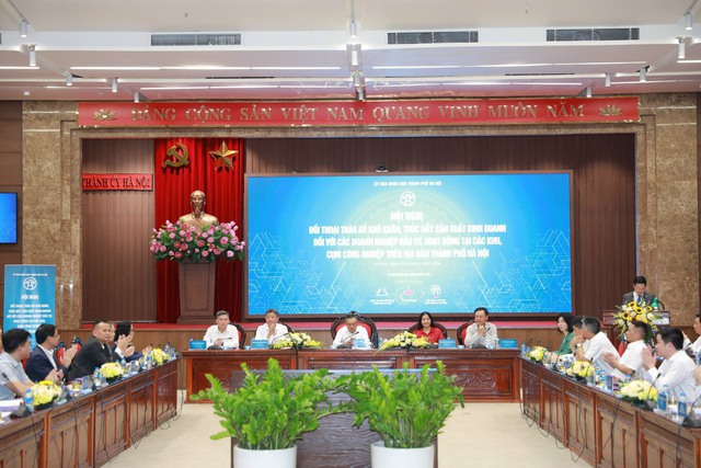 Hà Nội đối thoại với doanh nghiệp tại các khu, cụm công nghiệp- Ảnh 2.