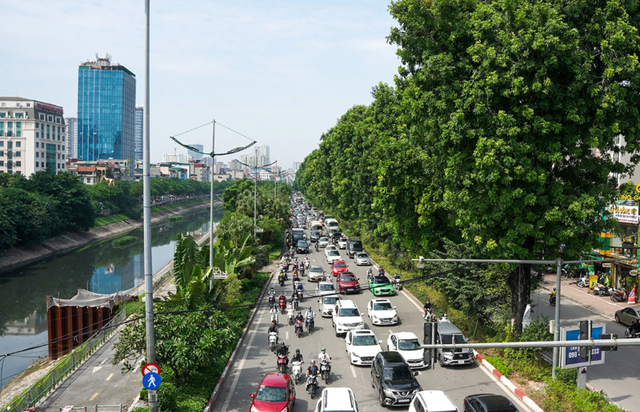 Dự án mở rộng vành đai 2 (Ngã Tư Sở-Cầu Giấy) là dự án quan trọng, cần nghiên cứu kỹ lưỡng- Ảnh 1. Dự án mở rộng vành đai 2 (Ngã Tư Sở-Cầu Giấy) là dự án quan trọng, cần nghiên cứu kỹ lưỡng- Ảnh 1.