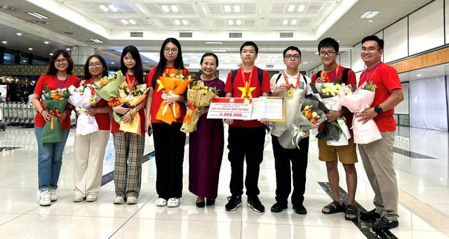 Học sinh Hà Nội đoạt nhiều giải thưởng tại cuộc thi Văn - Toán tuổi thơ- Ảnh 1.