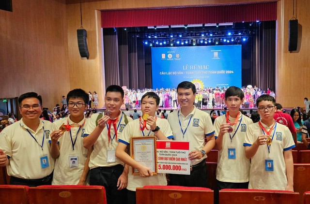 Học sinh Hà Nội đoạt nhiều giải thưởng tại cuộc thi Văn - Toán tuổi thơ- Ảnh 3.