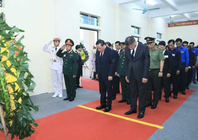 Hàng chục ngàn người đến Lễ viếng Tổng Bí thư Nguyễn Phú Trọng tại quê nhà Đông Anh- Ảnh 3.