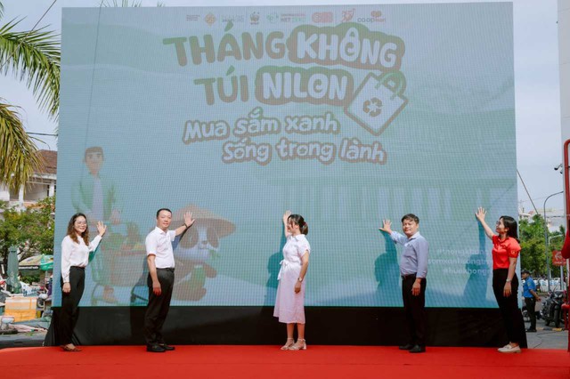 Chung tay cùng chiến dịch ‘Ngày Không sử dụng túi nilon’ năm 2024- Ảnh 1. Chung tay cùng chiến dịch ‘Ngày Không sử dụng túi nilon’ năm 2024- Ảnh 1.