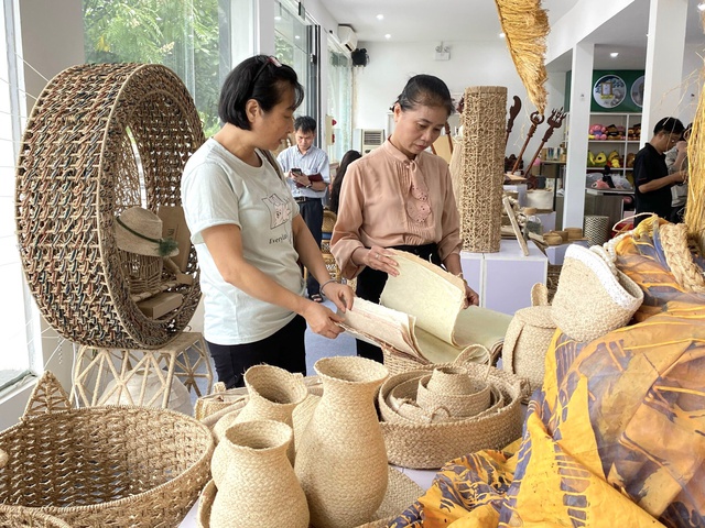 Quảng bá sản phẩm mây tre giang đan, sừng mỹ nghệ năm 2024- Ảnh 1.