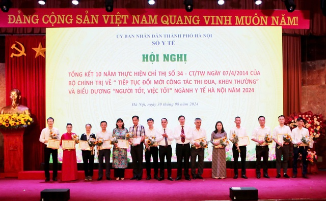 Y tế Thủ đô biểu dương hơn 100 cá nhân 'Người tốt, việc tốt'- Ảnh 2.