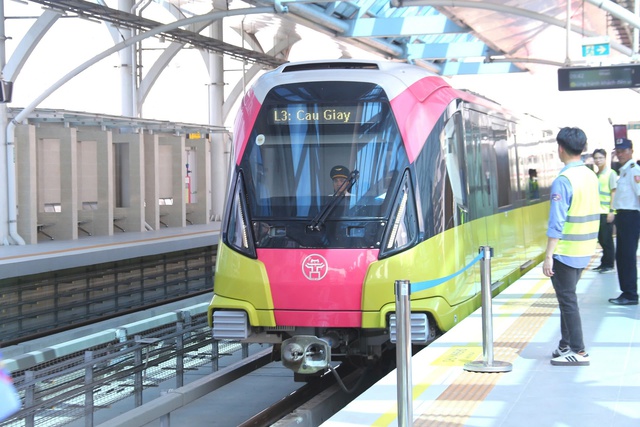 Giá vé metro Nhổn-Ga Hà Nội: Cả tuyến 12.000 đồng/lượt- Ảnh 1.