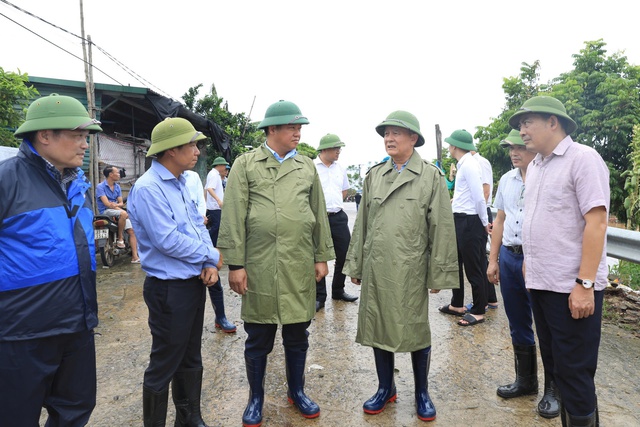 Lãnh đạo TP. Hà Nội kiểm tra các tuyến đê tại huyện Thường Tín- Ảnh 1.