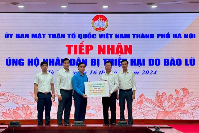 Hà Nội: Tiếp nhận hơn 61 tỷ đồng ủng hộ đồng bào vùng bão lũ- Ảnh 1.