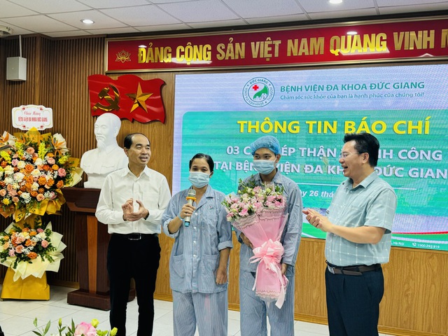 Bệnh viện thứ 2 của Thủ đô triển khai thành công ghép thận từ người cho sống- Ảnh 1.