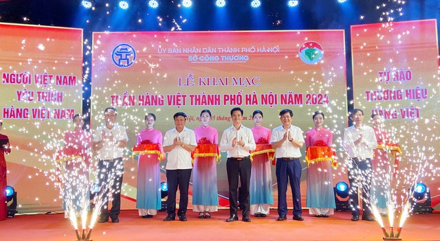 Khai mạc Tuần hàng Việt TP. Hà Nội năm 2024- Ảnh 1.