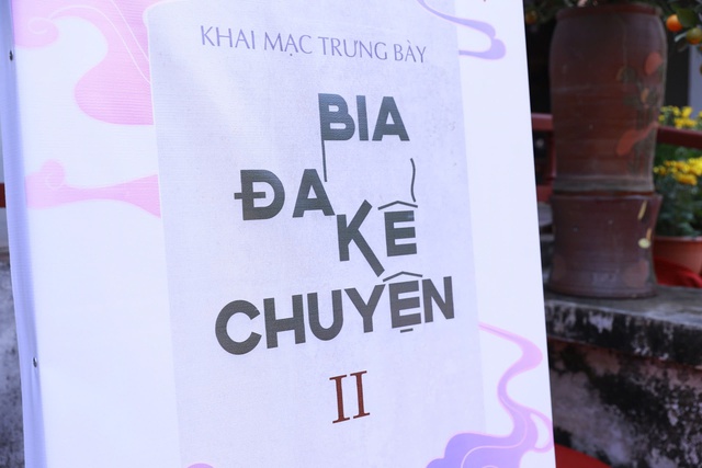 'Bia đá kể chuyện' tại di tích Văn Miếu - Quốc Tử Giám- Ảnh 1.