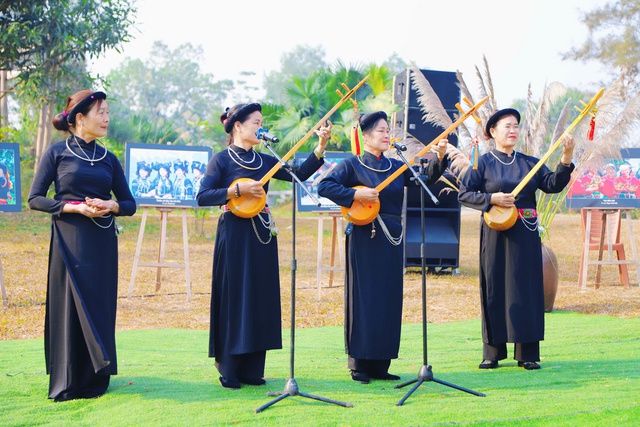 Rộn ràng sắc xuân với chương trình 'Đón xuân ở bản em'- Ảnh 1.