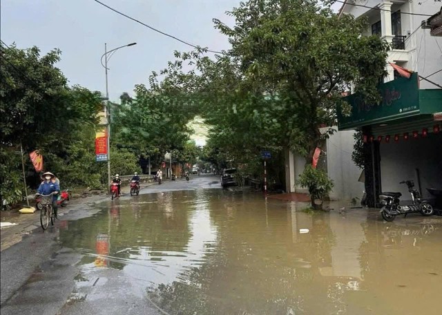 Lũ trên sông Cầu, sông Cà Lồ tiếp tục rút- Ảnh 1.
