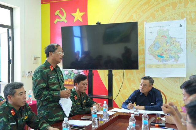 Chủ tịch UBND TP. Hà Nội kiểm tra, chỉ đạo khắc phục hậu quả mưa lũ tại Đa Phúc, Trung Giã- Ảnh 3.