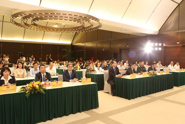 Khai trương Trung tâm báo chí phục vụ Đại hội Đảng bộ TP. Hà Nội- Ảnh 3. Khai trương Trung tâm báo chí phục vụ Đại hội Đảng bộ TP. Hà Nội- Ảnh 3.