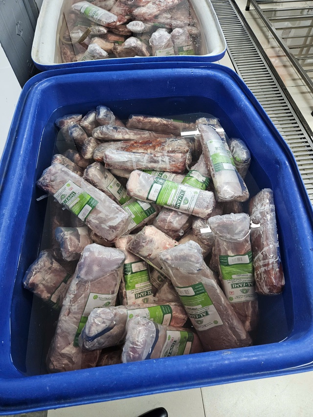 Hà Nội: Khởi tố 4 đối tượng sản xuất, buôn bán thịt bò giả WAGYU- Ảnh 2.